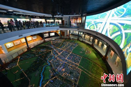 “海外华文媒体四川行”采访团走访新都