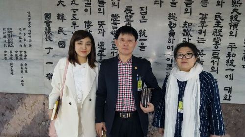 韩国20个主要民间大社团发表联合声明声援支持文在寅 韩国20个主要民间大社团发表联合声明声援支持文在寅