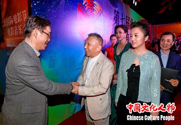 左宏元周倩参加第七届北京国际电影节音乐会