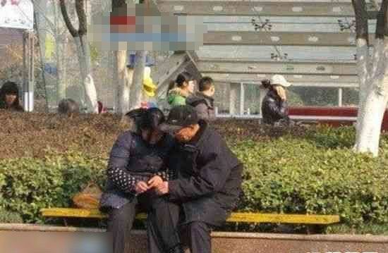 老年人收入较低,最常选择的是低端“性服务” 老年人收入较低,最常选择的是低端“性服务”