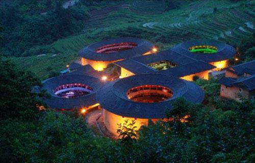 乌兰图雅情系非遗文化　把“心中的土楼”唱成了唯美悠扬的歌