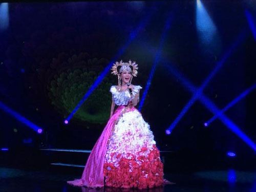 乌兰图雅开启“花开四季”2018全球巡回演唱会_加拿大总理致贺信 乌兰图雅开启“花开四季”2018全球巡回演唱会_加拿大总理致贺信