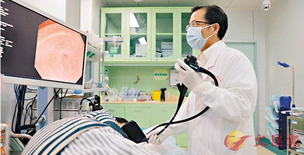 ■在2個月的臨床試用中，AI檢測模型和應用系統識別上消化道腫瘤確率超過95%。 香港文匯報記者敖敏輝  攝