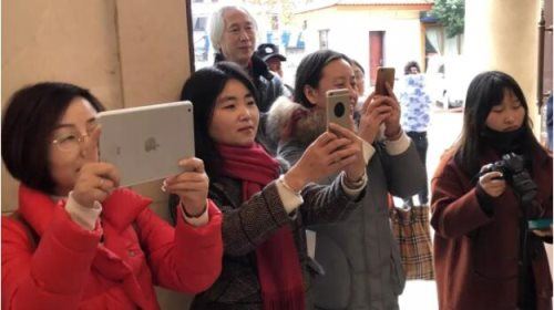 「展况」邱启先瓷画作品展于2019年1月5日在景德镇陶瓷艺术研究院景德美术馆开幕 「展况」邱启先瓷画作品展于2019年1月5日在景德镇陶瓷艺术研究院景德美术馆开幕