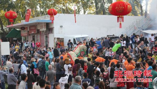万人齐聚南非约堡唐人街共庆猪年新春佳节(视图) 万人齐聚南非约堡唐人街共庆猪年新春佳节(视图)
