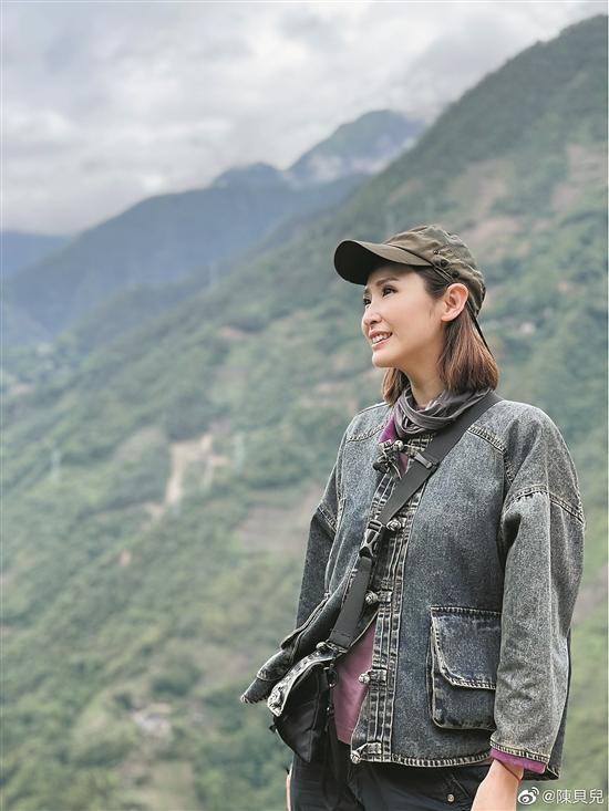 【雲上嶺南】O documentário Terra Sem Pobreza foi amplamente aclamadoTVB 脱贫题材纪录片《无穷之路》热播