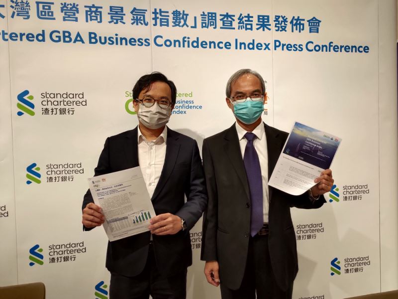 圖:劉健恒(左)預期,製造業於第四季會受較大影響。大公報攝