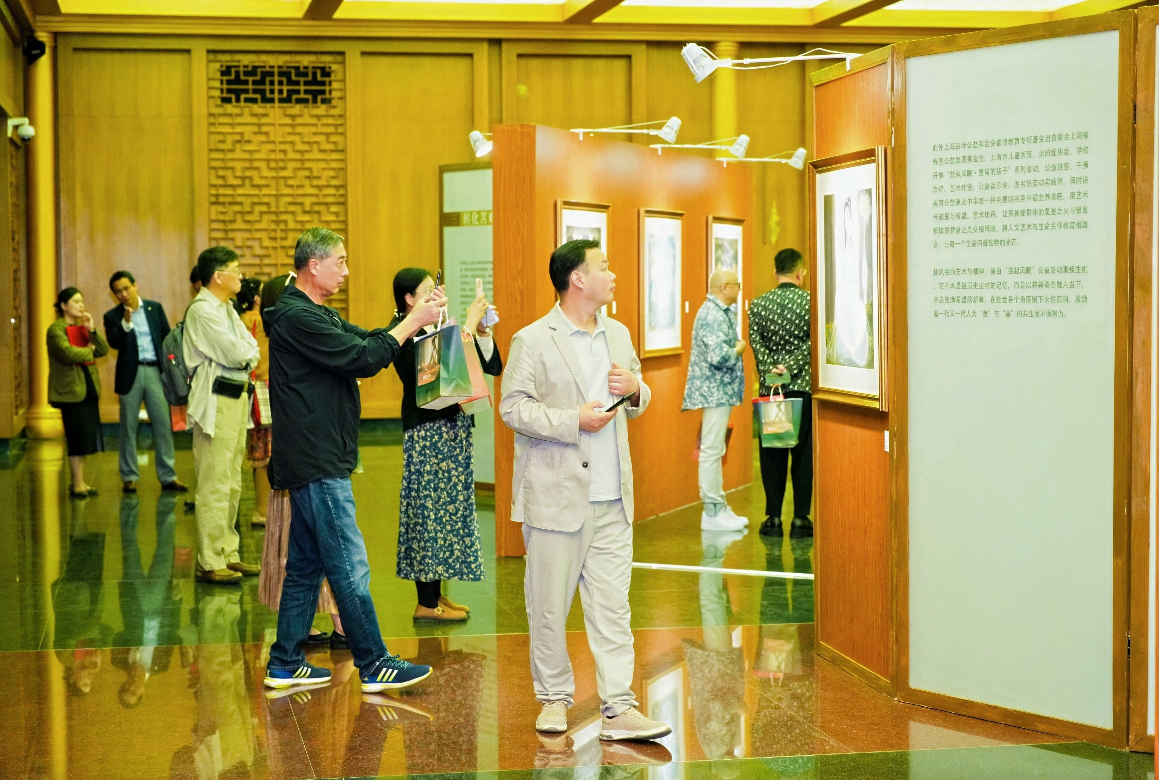 “益起风眠”人文艺术与生命关怀教育公益活动启幕，林风眠《白纱仕女》《庭园》等作品展出