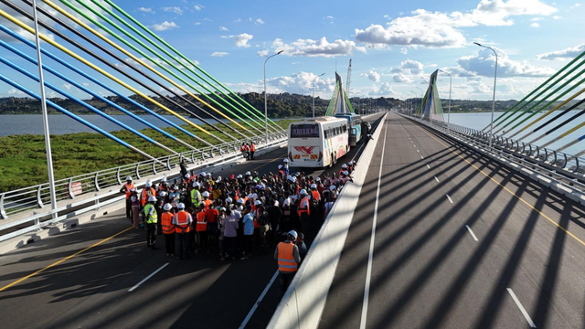 非洲最长矮塔斜拉桥——坦桑尼亚马古富力大桥日前建成通车