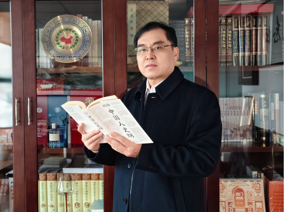 今夕何夕，见此金溪