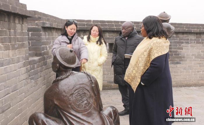 非洲国家驻华使节参访千年平遥古城
