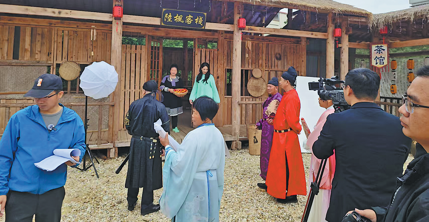 Short videos shine spotlight on rural life Appeal of village's homegrown stories attracts development opportunities