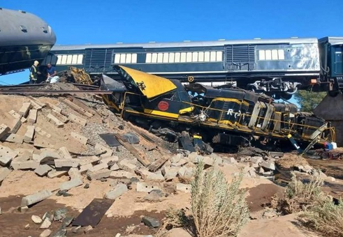 “非洲之傲”豪华列车在纳米比亚脱轨致2死4伤