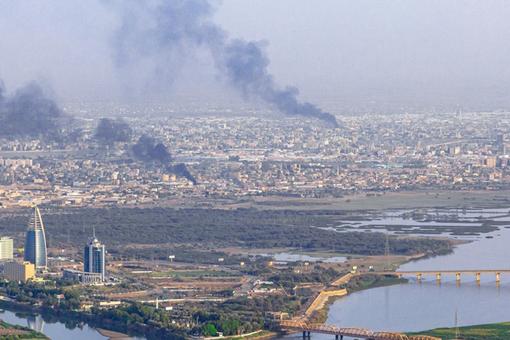 苏丹首都圈地区一军事基地发生爆炸
